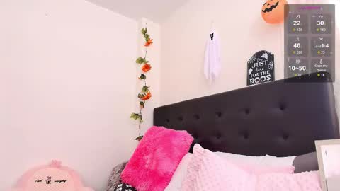 Isabella online show from 14, 10, 2025