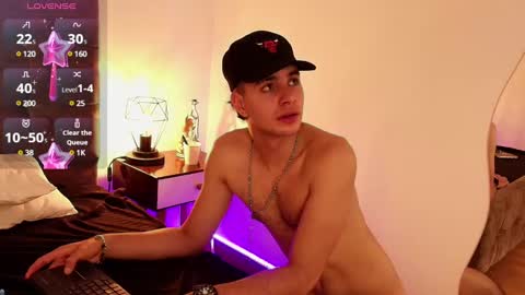 Snapshot of amadeo_wild chatting on 2, 12, 2024 Amadeo Wild online show from 2, 12, 2024