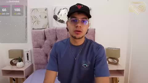 Snapshot of amadeo_wild chatting on 19, 1, 2025 Amadeo Wild online show from 19, 1, 2025