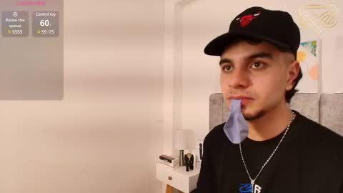 Snapshot of amadeo_wild chatting on 22, 1, 2025 Amadeo Wild online show from 22, 1, 2025