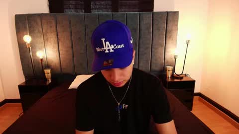 Snapshot of amadeo_wild chatting on 15, 2, 2025 Amadeo Wild online show from 15, 2, 2025