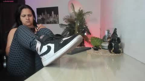 anny online show from 19, 5, 2026