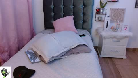 AMALIA online show from 3, 1, 2025