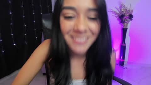 Snapshot of amalia_cruss chatting on 7, 12, 2024 Amalia cruss online show from 7, 12, 2024