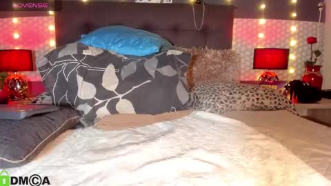 diana        Private is Open online show from 6, 11, 2025