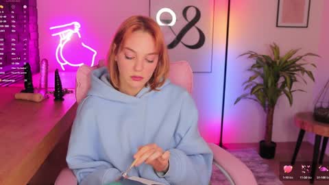 Amanda  fox online show from 3, 2, 2025