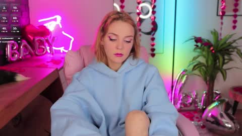 Amanda  fox online show from 14, 2, 2025