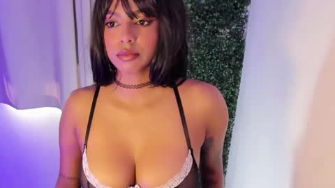 amanda_drawer27 online show from 19, 5, 2026