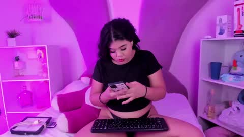 Snapshot of amanda_mooree chatting on 11, 9, 2025 Amanda online show from 11, 9, 2025