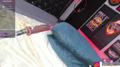 Snapshot of amandajoness_ chatting on 22, 12, 2024 amandajoness online show from 22, 12, 2024