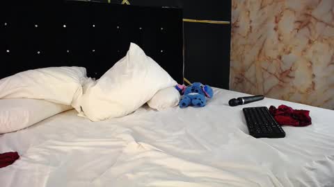 Snapshot of amandarobers chatting on 18, 12, 2024 Amanda Robers online show from 18, 12, 2024