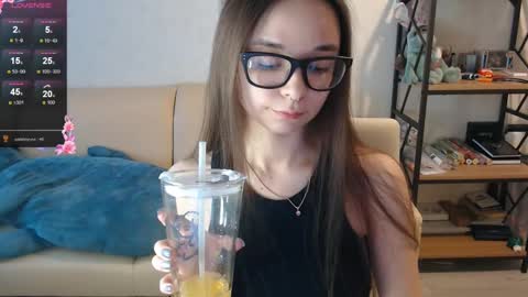 Snapshot of amaneli chatting on 7, 12, 2024 Mila online show from 7, 12, 2024