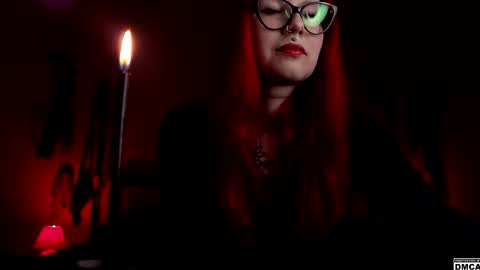 Goddess Amanita online show from 28, 10, 2025