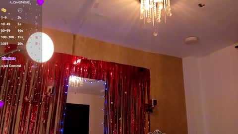 Snapshot of amara_rosh chatting on 6, 1, 2025 amara online show from 6, 1, 2025
