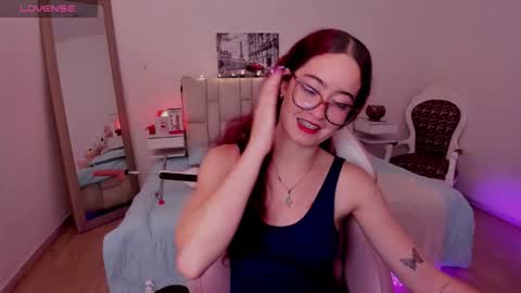 amaraa_couper1 online show from 14, 2, 2026