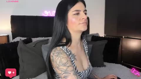 Snapshot of amarae chatting on 12, 6, 2026 Amara online show from 12, 6, 2026