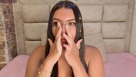 amarahanks_ online show from 19, 12, 2025