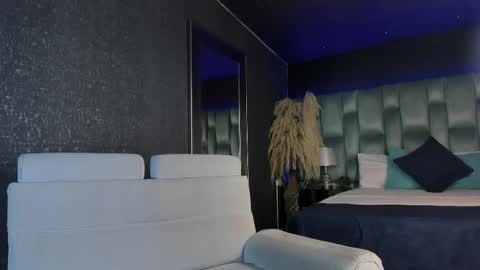 Emily online show from 23, 9, 2025