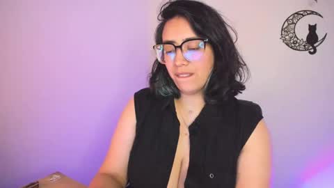 Snapshot of amaryllis_vizcaya chatting on 11, 1, 2025 Katt online show from 11, 1, 2025