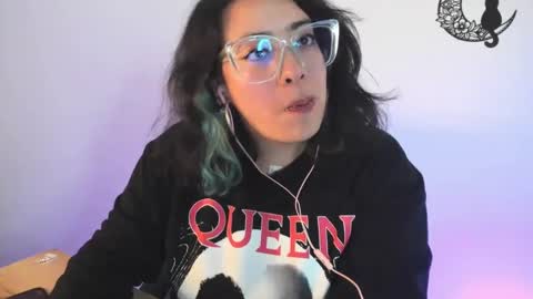 Snapshot of amaryllis_vizcaya chatting on 1, 2, 2025 Katt online show from 1, 2, 2025