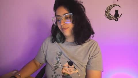 Snapshot of amaryllis_vizcaya chatting on 5, 2, 2025 Katt online show from 5, 2, 2025