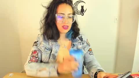 Snapshot of amaryllis_vizcaya chatting on 8, 3, 2025 Katt online show from 8, 3, 2025