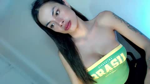 Annika 25yrs old online show from 6, 1, 2025