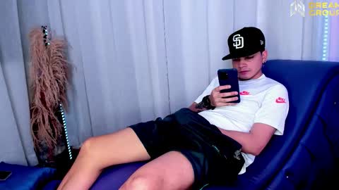 3some HORNY KIMGOOD GIRL LOOKING TO EXPERIENCE ALL KINDS OF SHOW online show from 10, 10, 2025