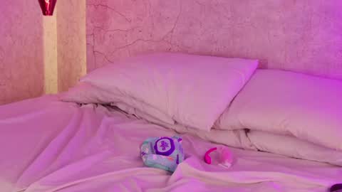 Snapshot of ambar_midnigth chatting on 7, 7, 2026 ambar_midnigth online show from 7, 7, 2026