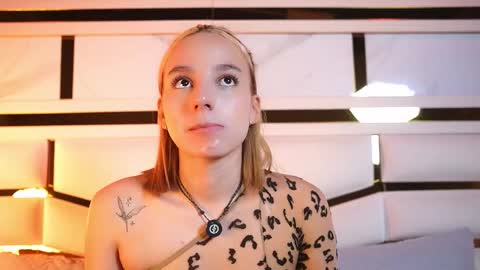 Snapshot of ambar_rosse25 chatting on 10, 2, 2026 Julieta online show from 10, 2, 2026