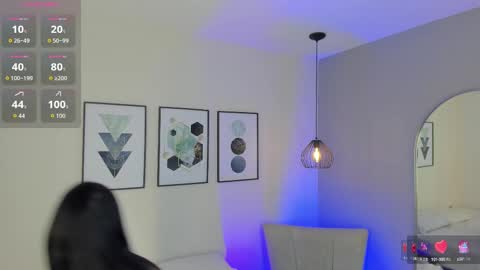 ambarevans_ online show from 17, 9, 2025