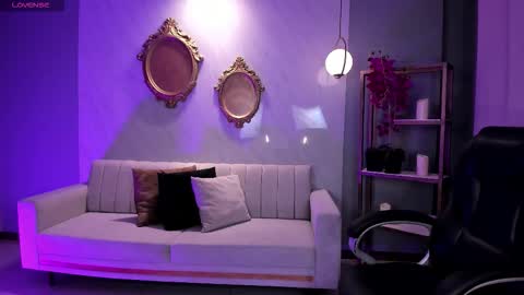 Ambar  online show from 25, 10, 2025