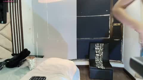 Ambar Ross online show from 15, 2, 2025