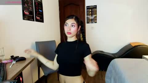 Snapshot of ambaross chatting on 10, 7, 2026 Ambar Ross online show from 10, 7, 2026