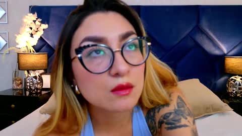 AmbarSantany  online show from 13, 11, 2025