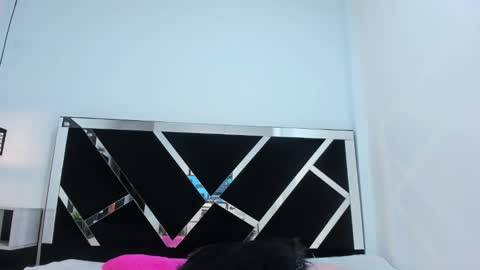   online show from 31, 1, 2025