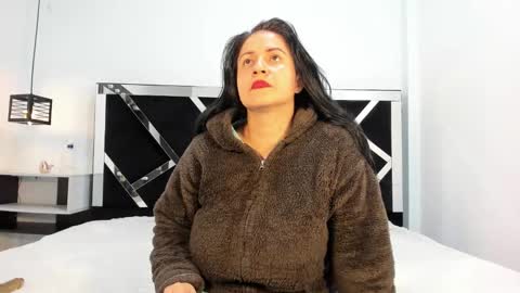   online show from 10, 2, 2025