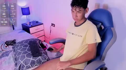 Snapshot of amber_18x chatting on 15, 1, 2025 Cody amber online show from 15, 1, 2025