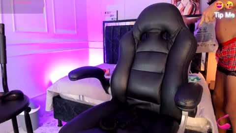 Snapshot of amber_18x chatting on 27, 9, 2025 Cody amber online show from 27, 9, 2025