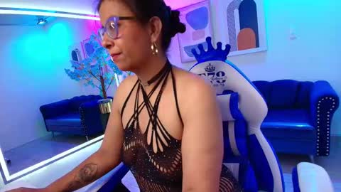 Snapshot of amber__rouge chatting on 3, 2, 2026 amber__rouge online show from 3, 2, 2026