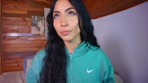 amber_curly online show from 12, 1, 2026