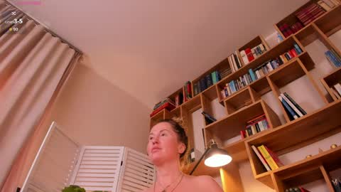 Amber online show from 2, 4, 2026