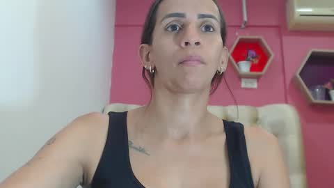 Snapshot of amber_moore chatting on 4, 10, 2025 Amber Moore online show from 4, 10, 2025