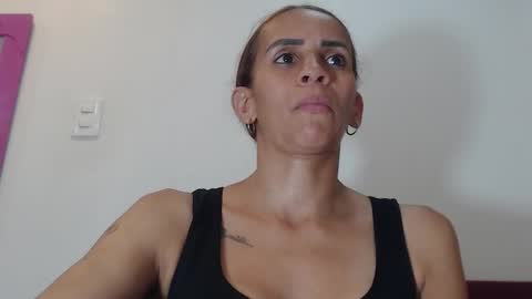 Snapshot of amber_moore chatting on 5, 11, 2025 Amber Moore online show from 5, 11, 2025