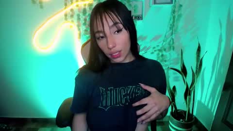 Amber online show from 6, 3, 2025