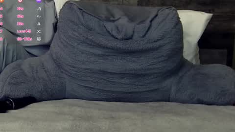 Snapshot of amberdawnn23 chatting on 1, 1, 2025 Amber Dawnn online show from 1, 1, 2025