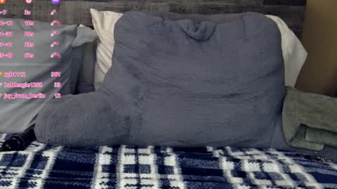 Snapshot of amberdawnn23 chatting on 15, 2, 2025 Amber Dawnn online show from 15, 2, 2025