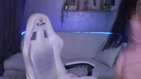 Anna online show from 11, 11, 2025