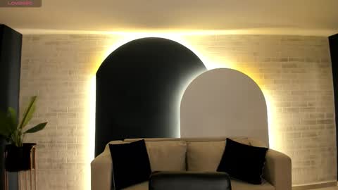 Amber Fox online show from 25, 11, 2025