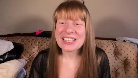 Snapshot of amberglo chatting on 20, 5, 2026 Amberglo Anderson online show from 20, 5, 2026